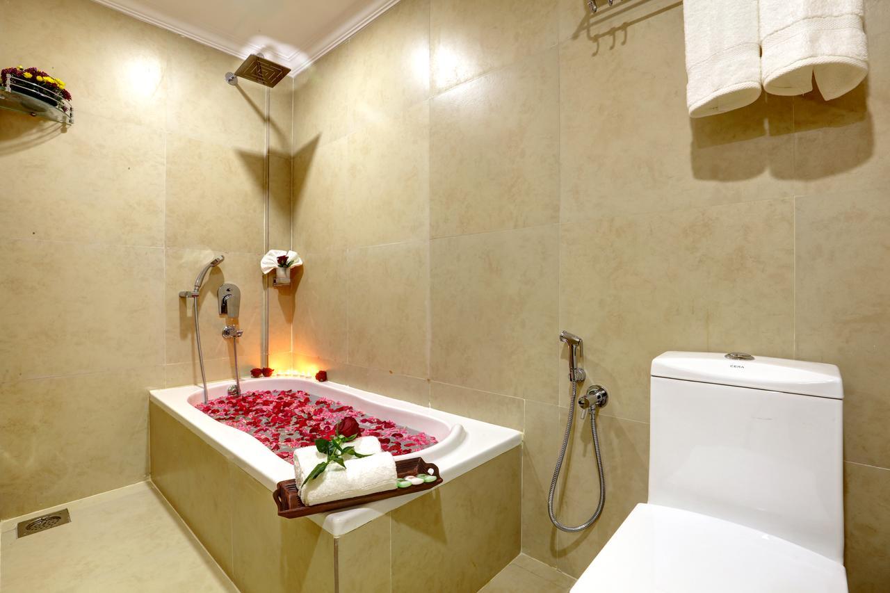 Hotel Floral Park Kottayam Zewnętrze zdjęcie