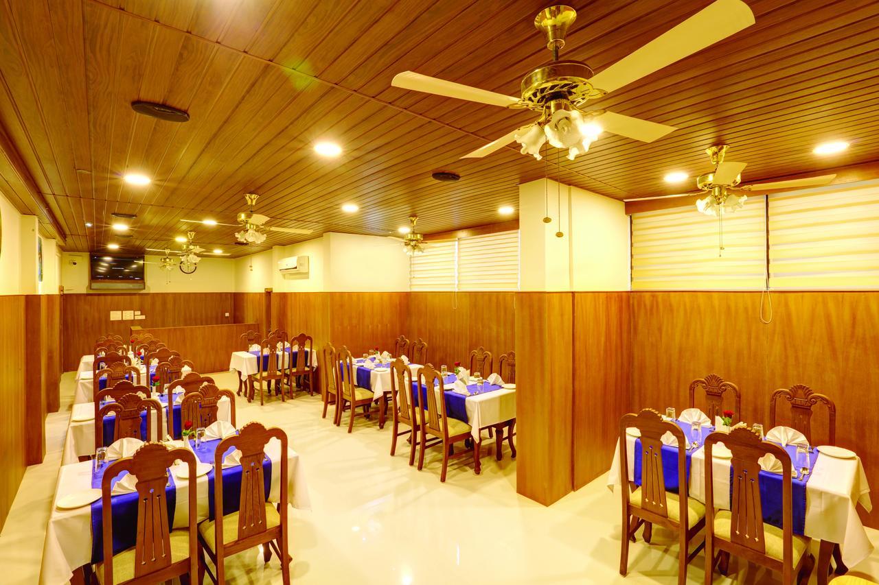 Hotel Floral Park Kottayam Zewnętrze zdjęcie