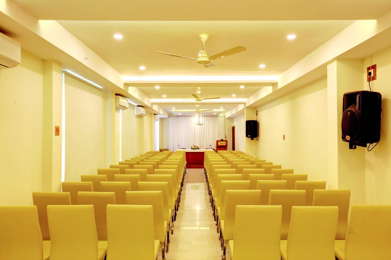 Hotel Floral Park Kottayam Zewnętrze zdjęcie